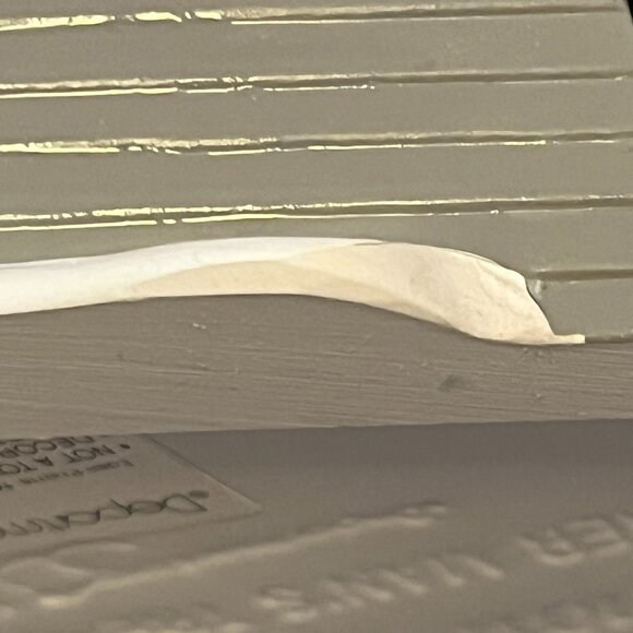 Dept 56 Snow Village – “Another Man’s Treasure” Lighted Garage w/accessories - Picture 14 of 16